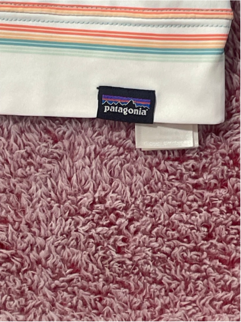 Patagonia Hooded long sleeve shirt 4T lightweight - Picture 3 of 7
